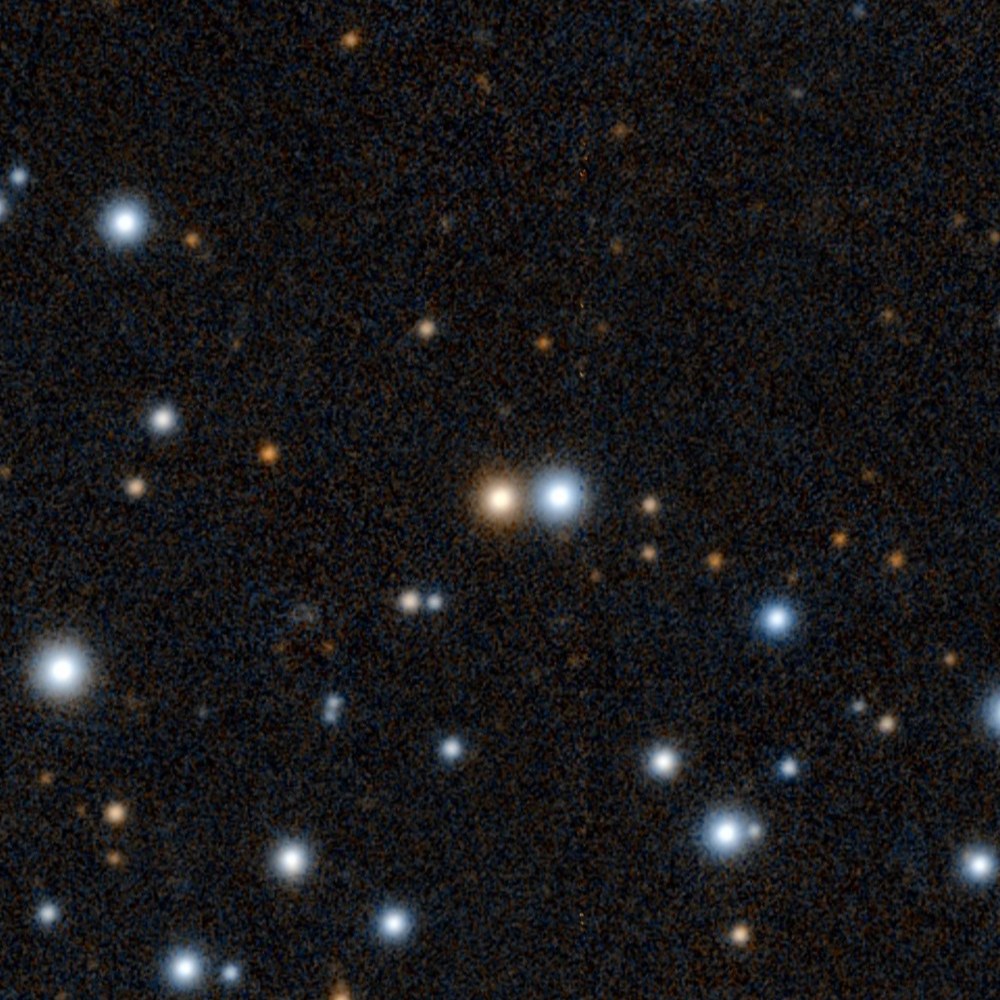 Real Pan-STARRS colour image of the star field around KIC 5689121. The candidate host and its brighter neighbour sit near the centre.